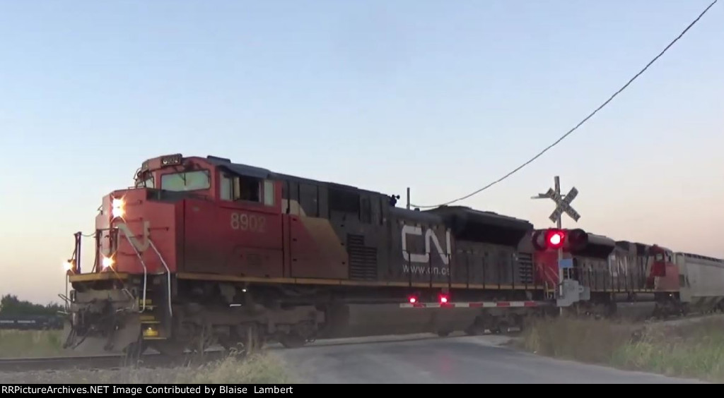 CN G883